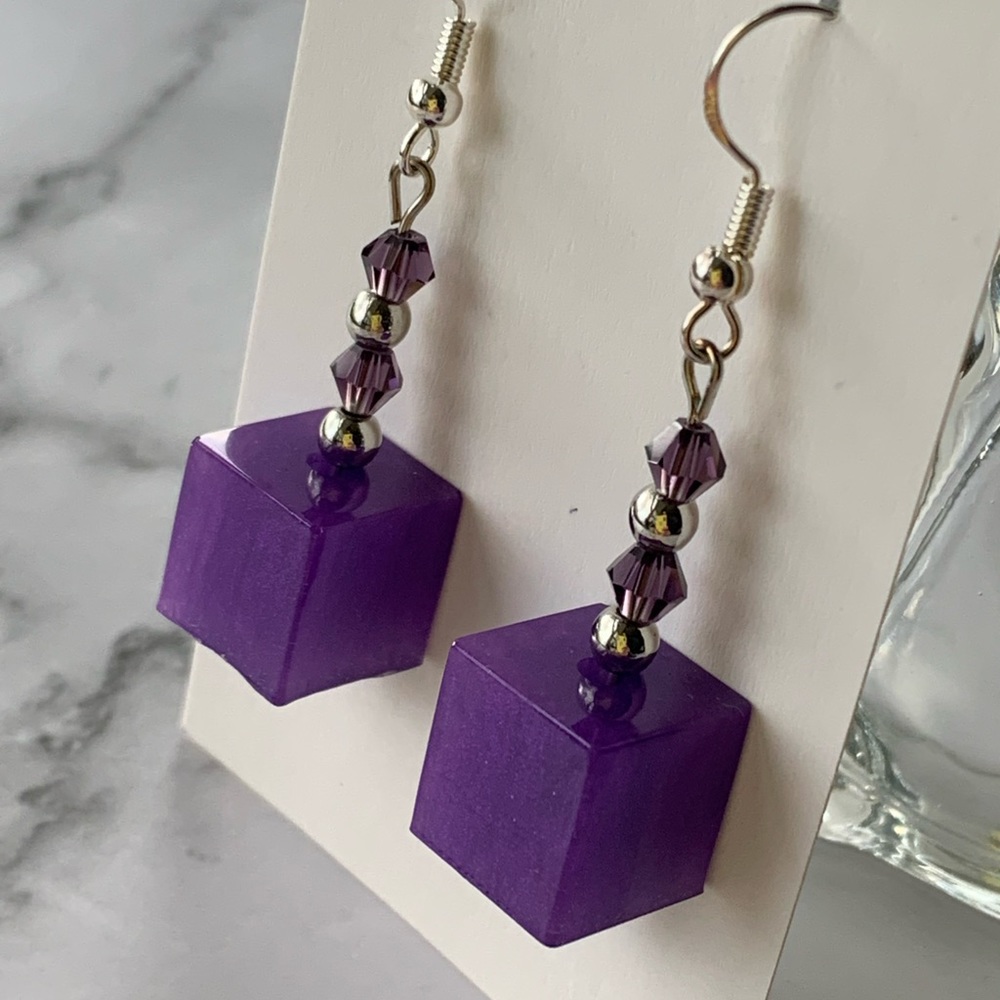 Deep purple cube drop earrings